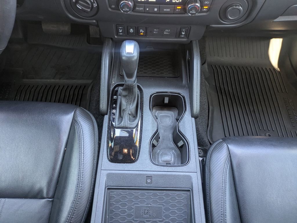 Used 2022 Nissan Frontier PRO-4X w/ Pro-4X Premium Package AWD/4WD image 19