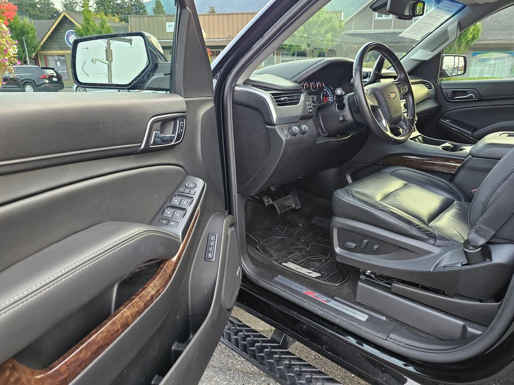 Used 2018 Chevrolet Tahoe LT w/ Luxury Package AWD/4WD image 24