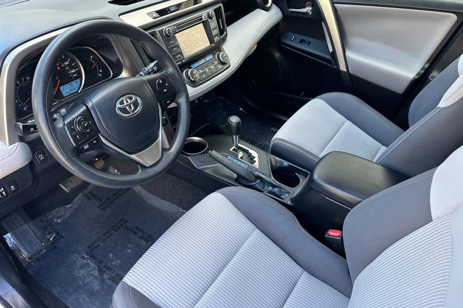 Used 2014 Toyota RAV4 XLE image 10