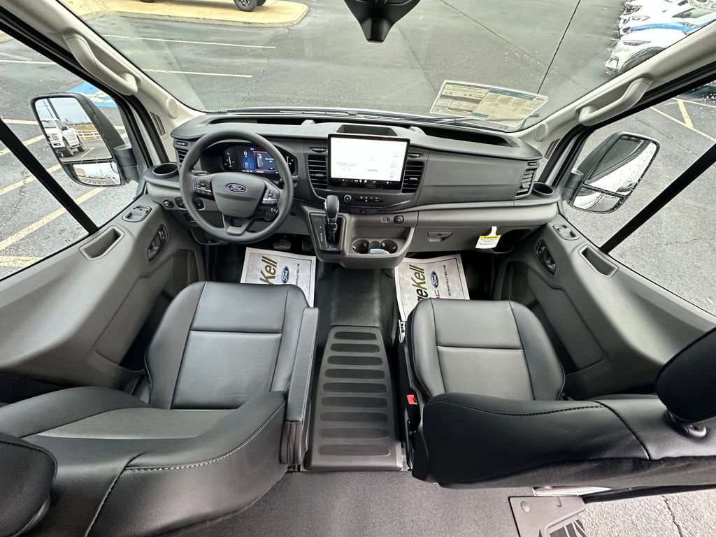 New 2026 Ford Transit 250 148 Medium Roof w/ Load Area Protection Package image 5