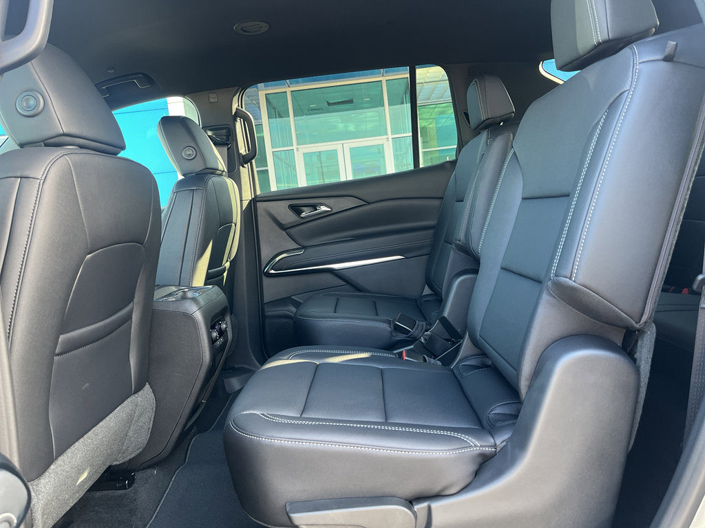 New 2026 Chevrolet Traverse LT image 14