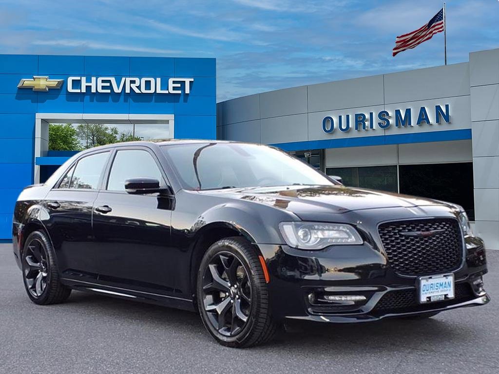 Used 2022 Chrysler 300 S w/ Comfort Group