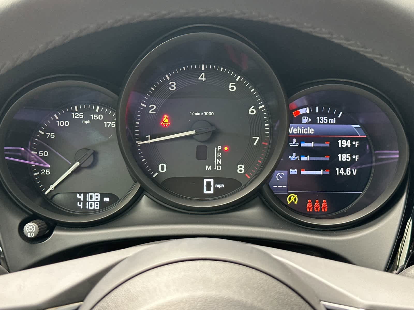 Certified 2025 Porsche Macan AWD/4WD image 28