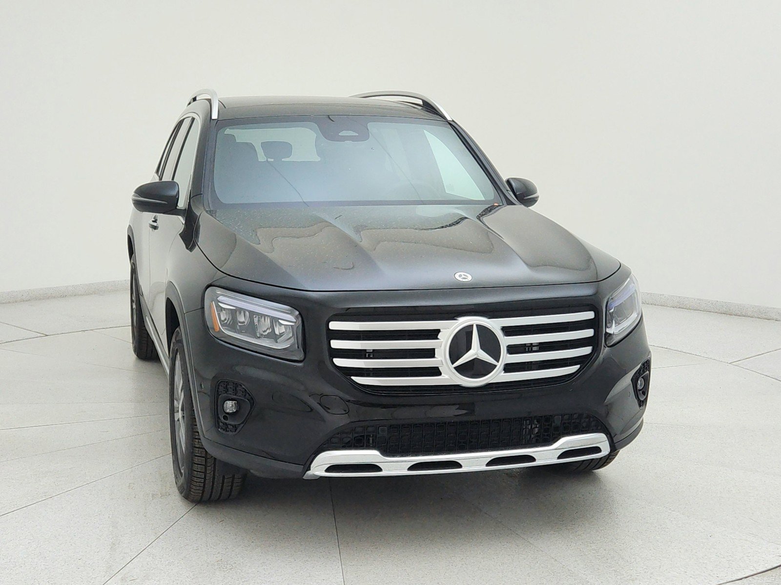 New 2025 Mercedes-Benz GLB 250 image 2
