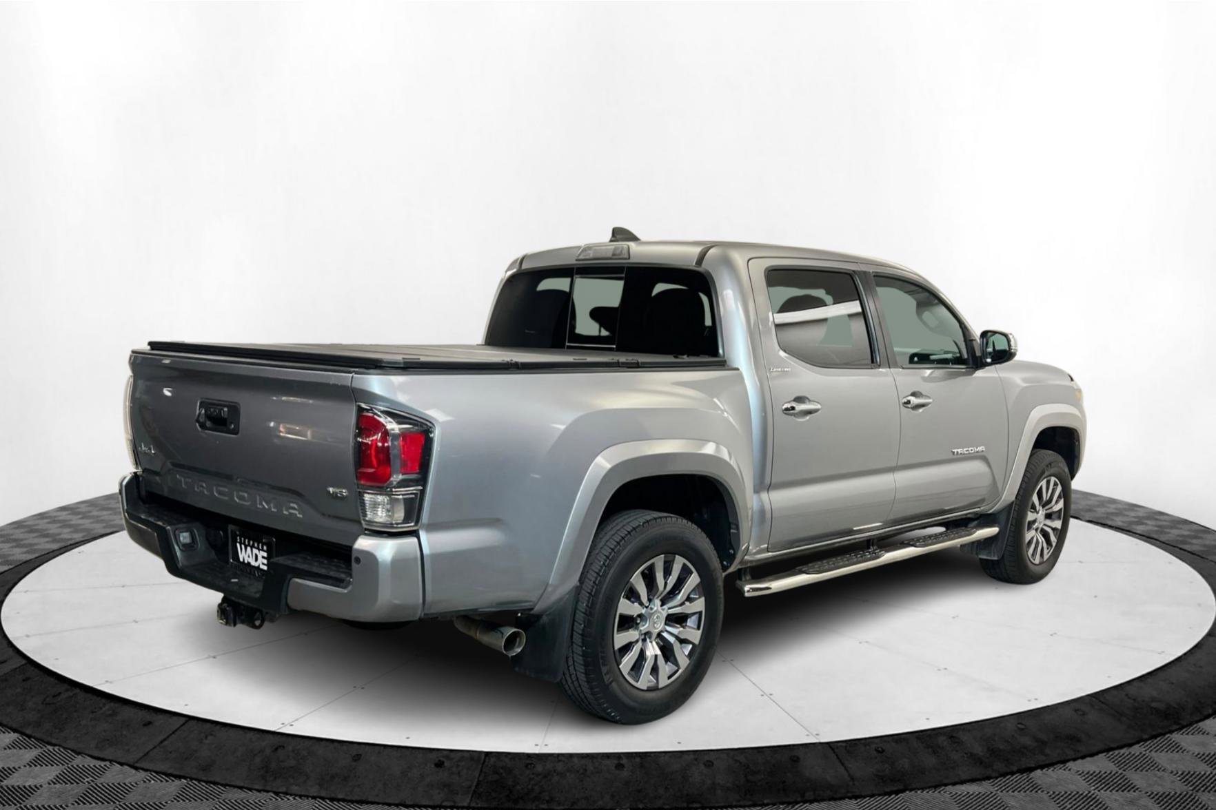 Used 2021 Toyota Tacoma Limited image 5
