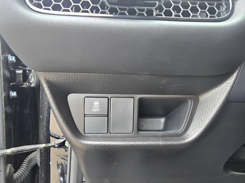 Used 2025 Honda HR-V LX image 23