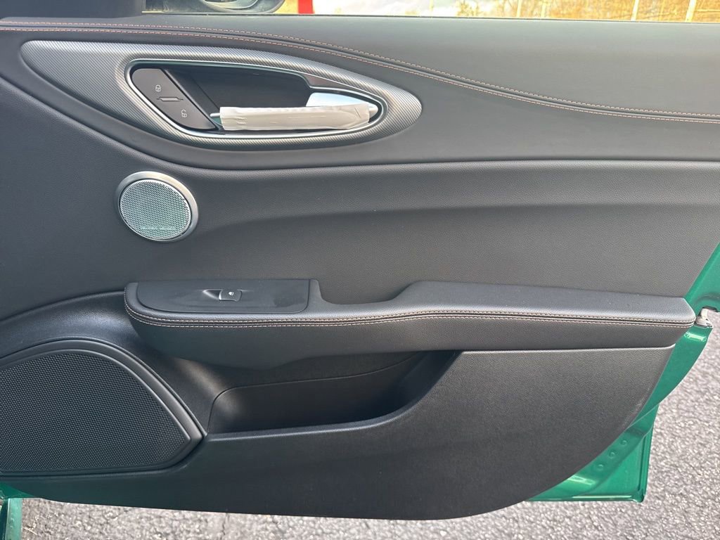 New 2025 Alfa Romeo Giulia AWD w/ Driving Assist Package image 22