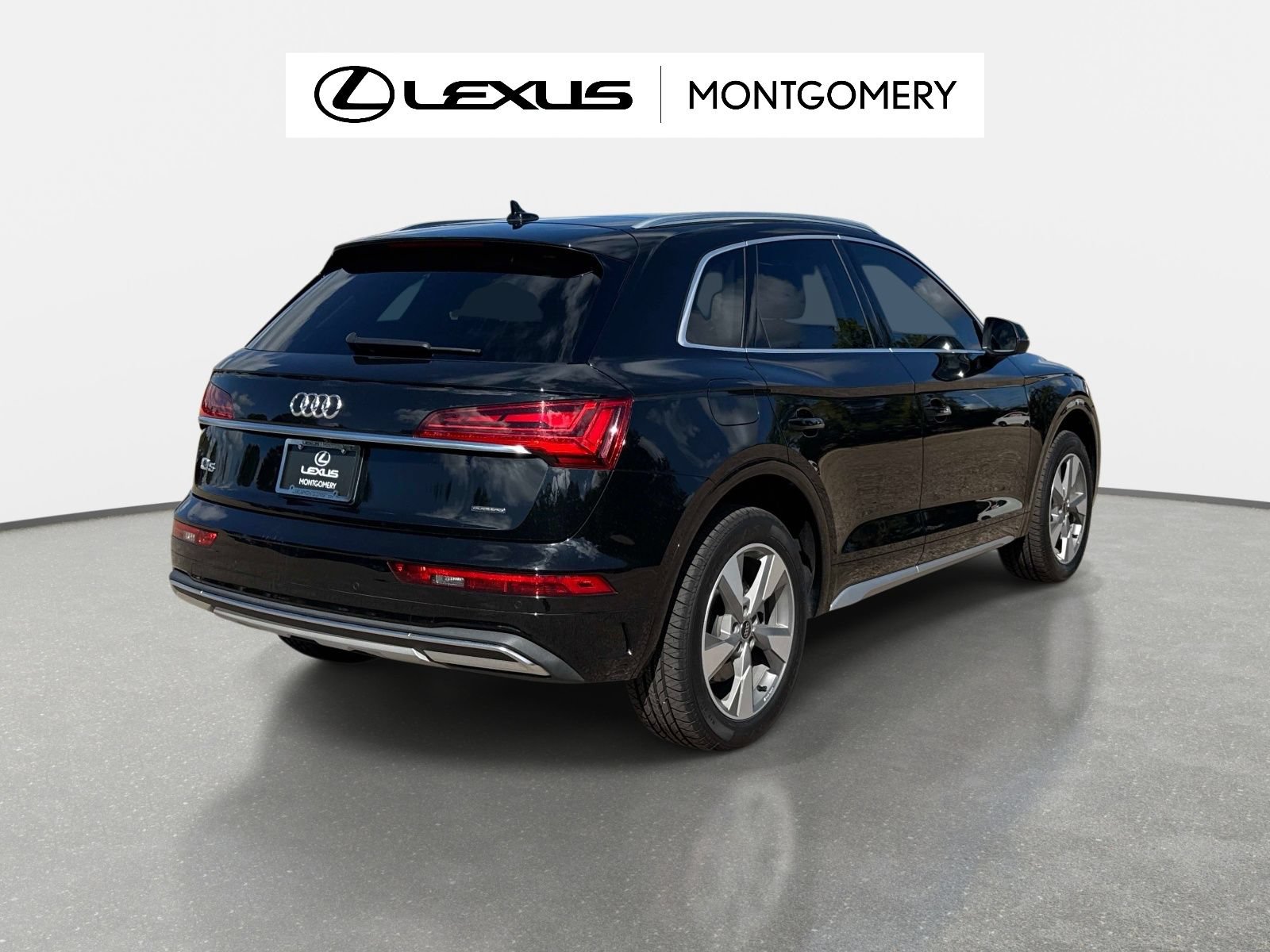 Used 2023 Audi Q5 2.0T Premium Plus w/ Premium Plus Package AWD/4WD image 3