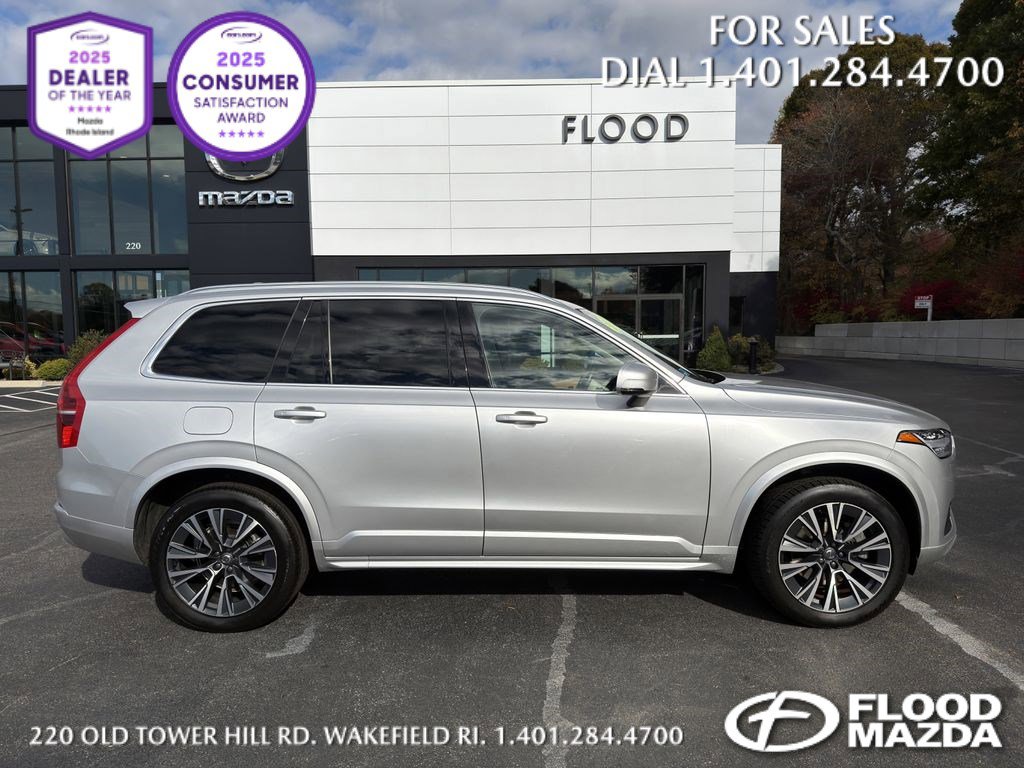 Used 2022 Volvo XC90 T6 Momentum w/ Advanced Package image 8