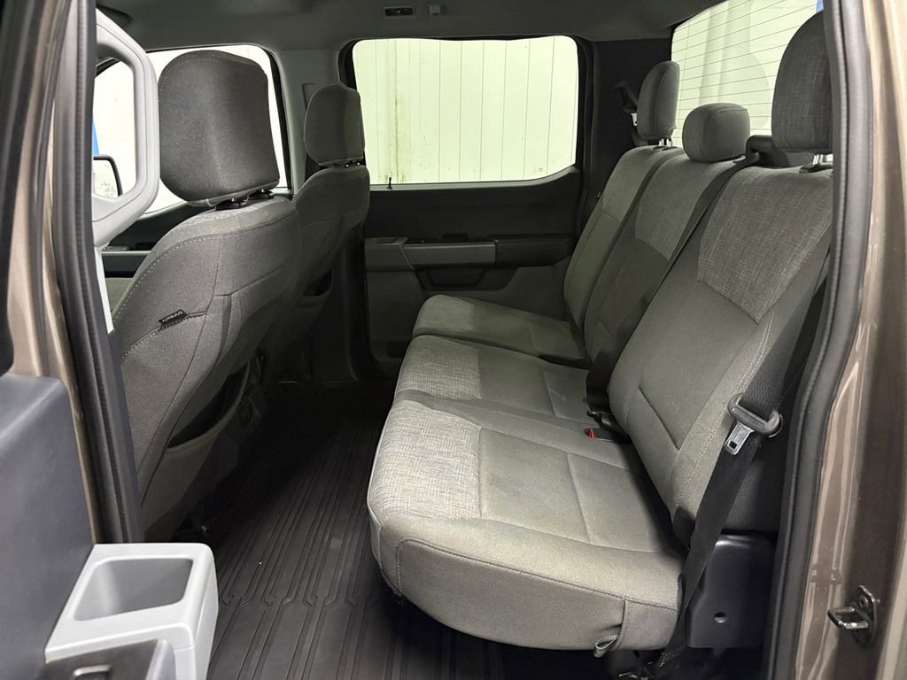 Used 2022 Ford F150 XLT w/ Trailer Tow Package image 12