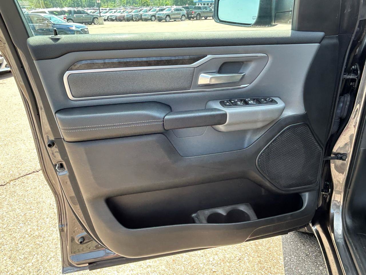 Used 2020 RAM 1500 Big Horn AWD/4WD image 14