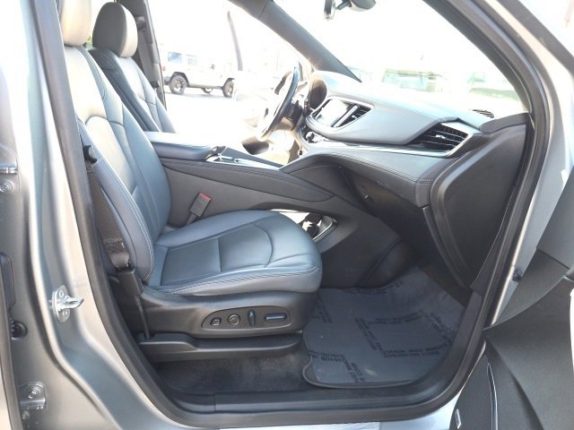 Used 2024 Buick Enclave Premium image 45