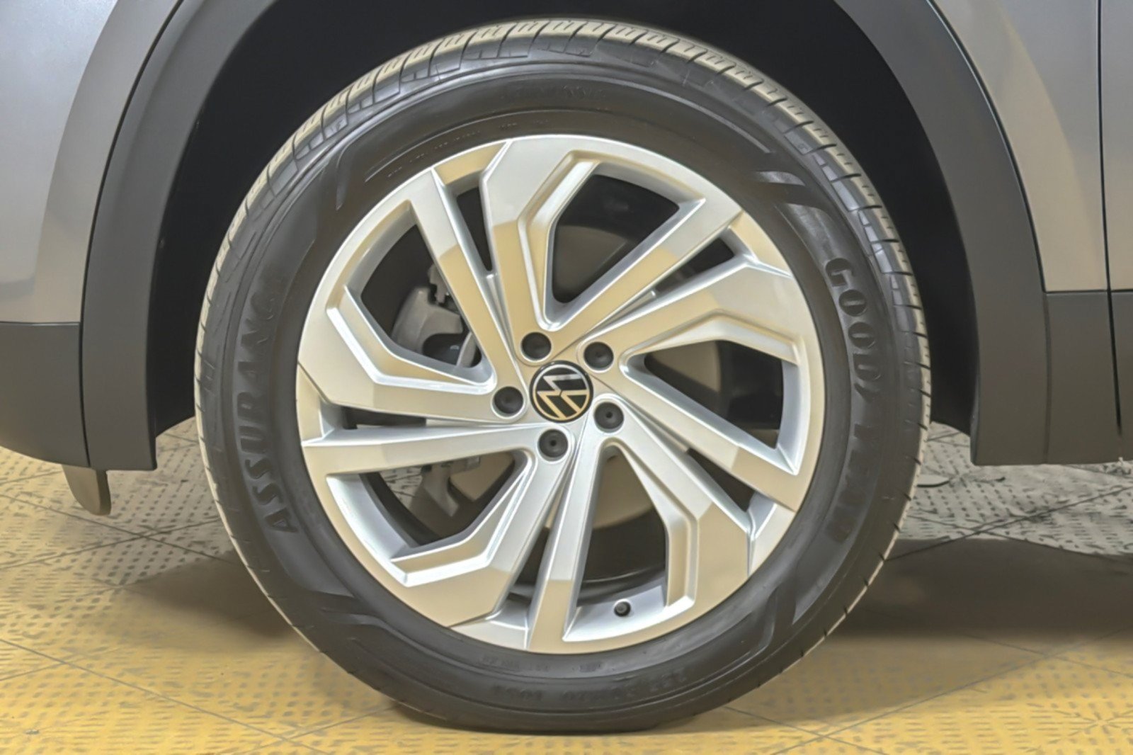 Used 2023 Volkswagen Atlas SE AWD/4WD image 24