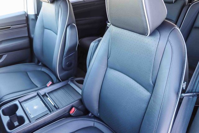 Used 2025 Honda Odyssey Elite image 26