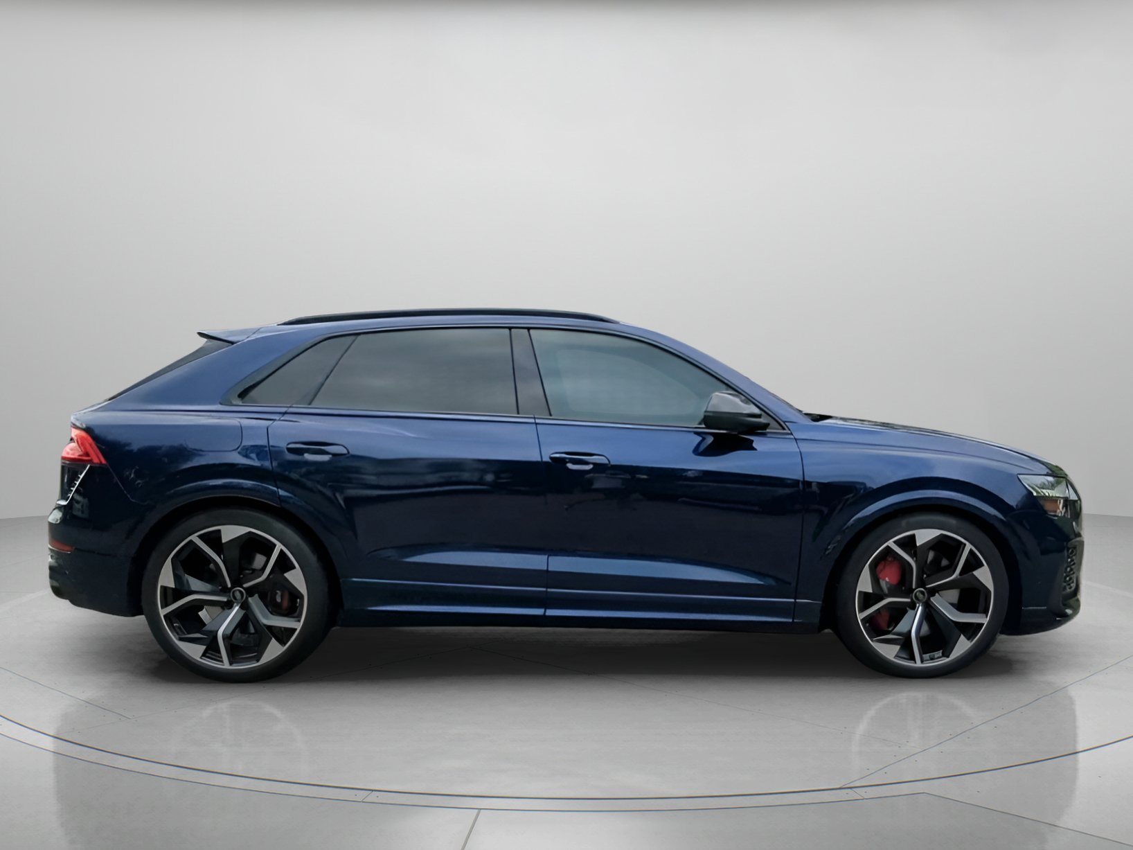 Used 2024 Audi RS Q8 AWD/4WD image 32