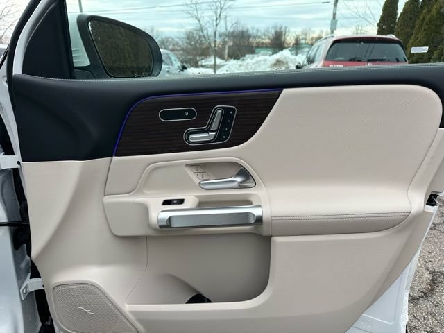New 2026 Mercedes-Benz GLB 250 4MATIC image 24
