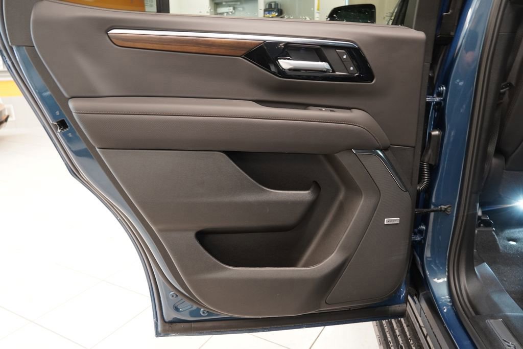 New 2026 Chevrolet Tahoe High Country AWD/4WD image 29