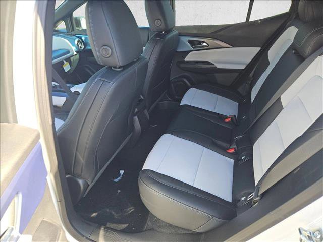 New 2026 Chevrolet Equinox EV LT image 16