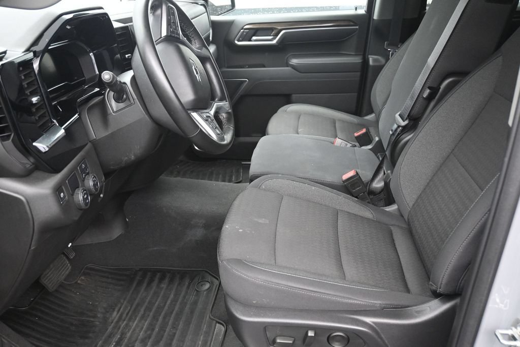 Used 2025 Chevrolet Silverado 1500 RST RWD image 10
