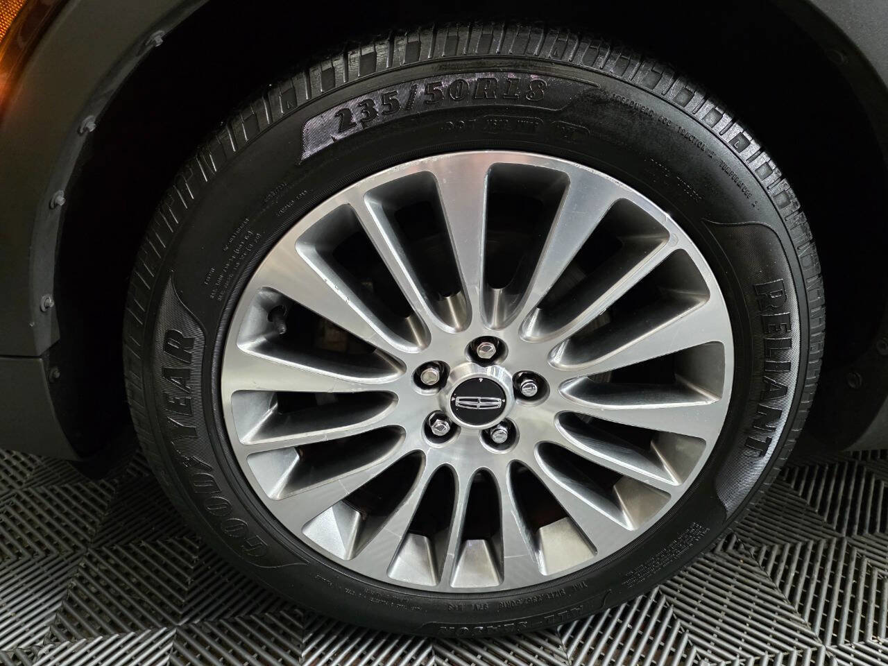 Used 2018 Lincoln MKC Reserve image 33