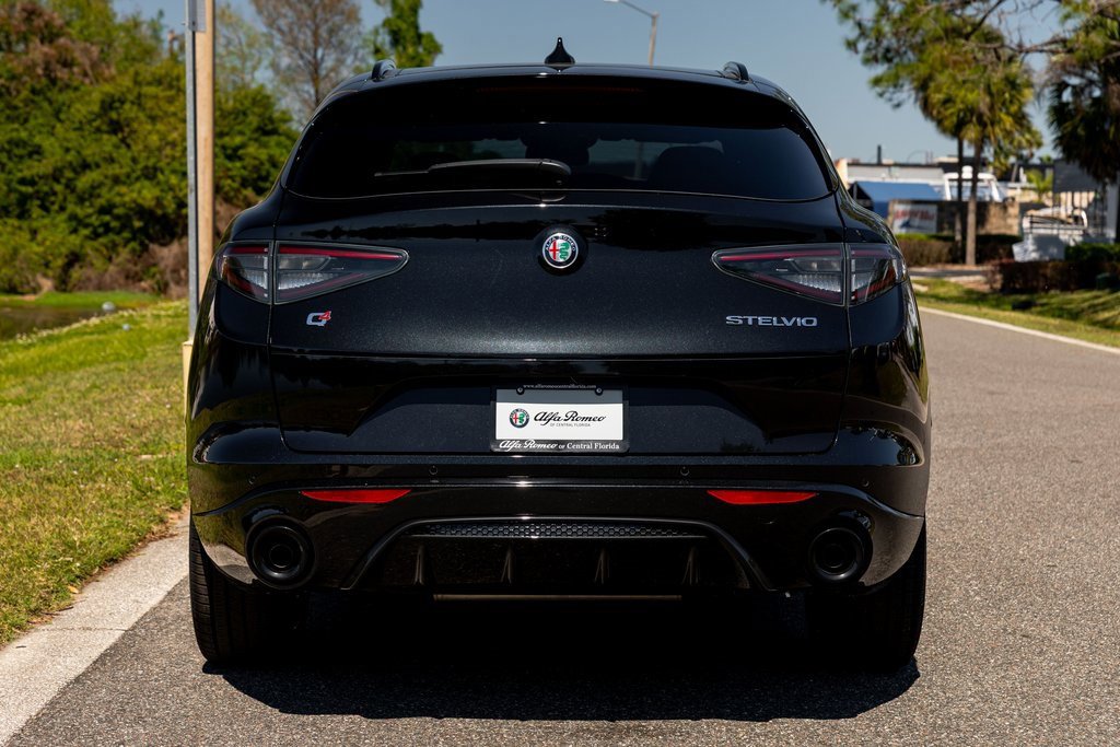 New 2025 Alfa Romeo Stelvio Sprint w/ Veloce Package image 6