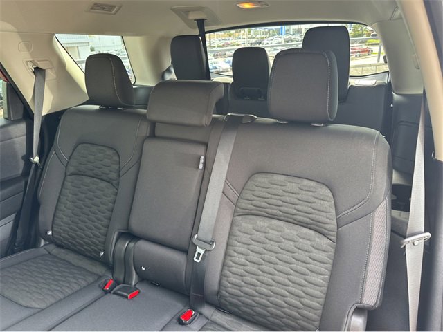 Used 2022 Nissan Pathfinder SV image 39