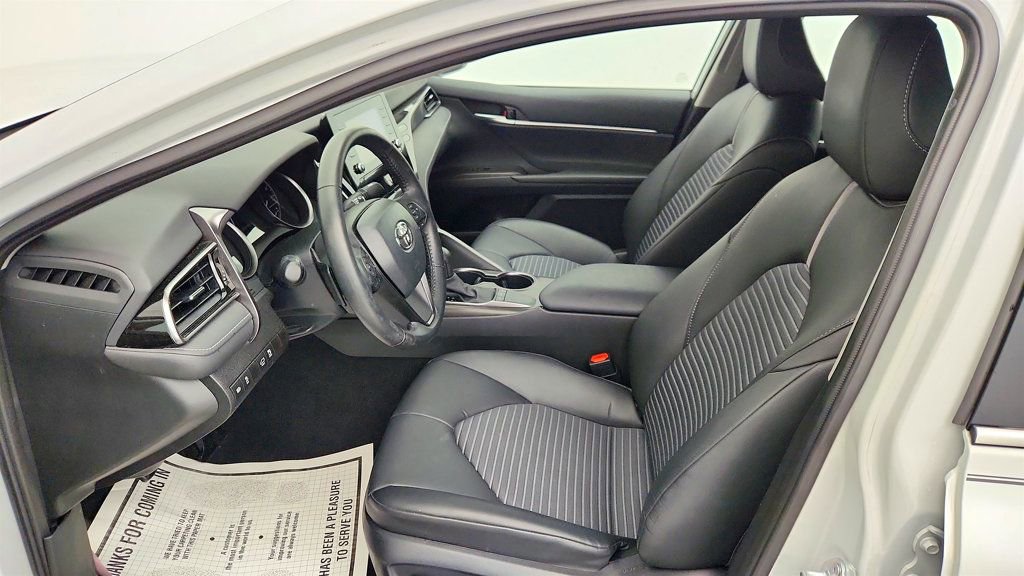 Used 2023 Toyota Camry SE FWD image 18