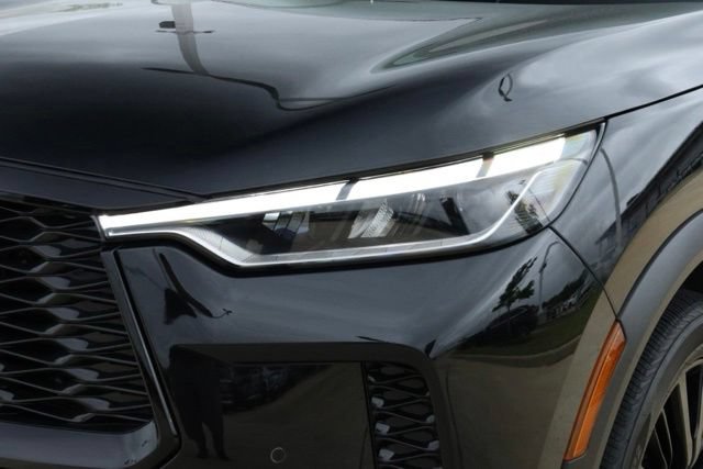 Used 2025 INFINITI QX60 Sensory w/ Vision Package AWD/4WD image 9