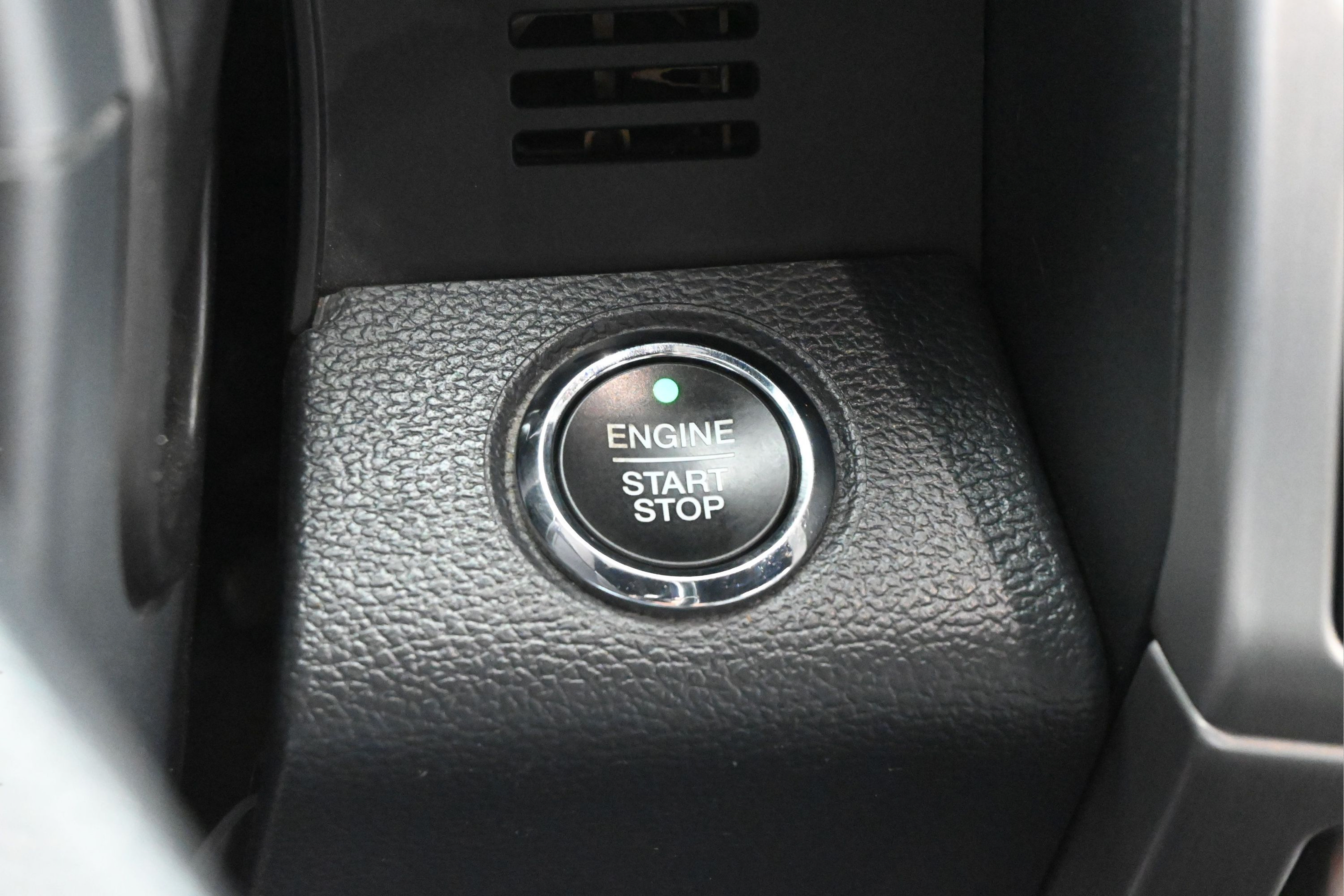 Used 2022 Ford F350 Platinum AWD/4WD image 40