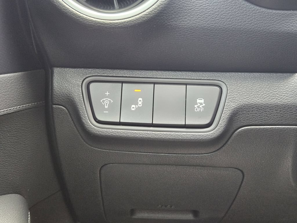 Certified 2024 Kia Forte GT-Line FWD image 23