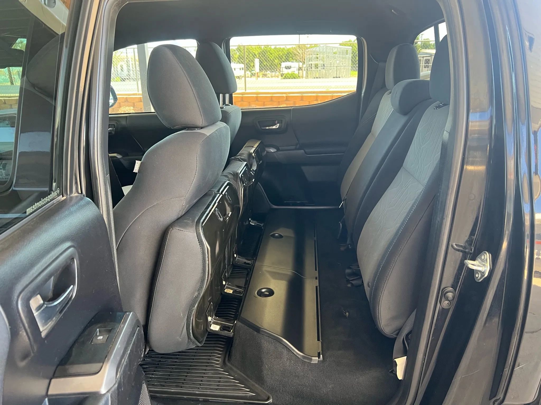 Used 2021 Toyota Tacoma TRD Off-Road image 29