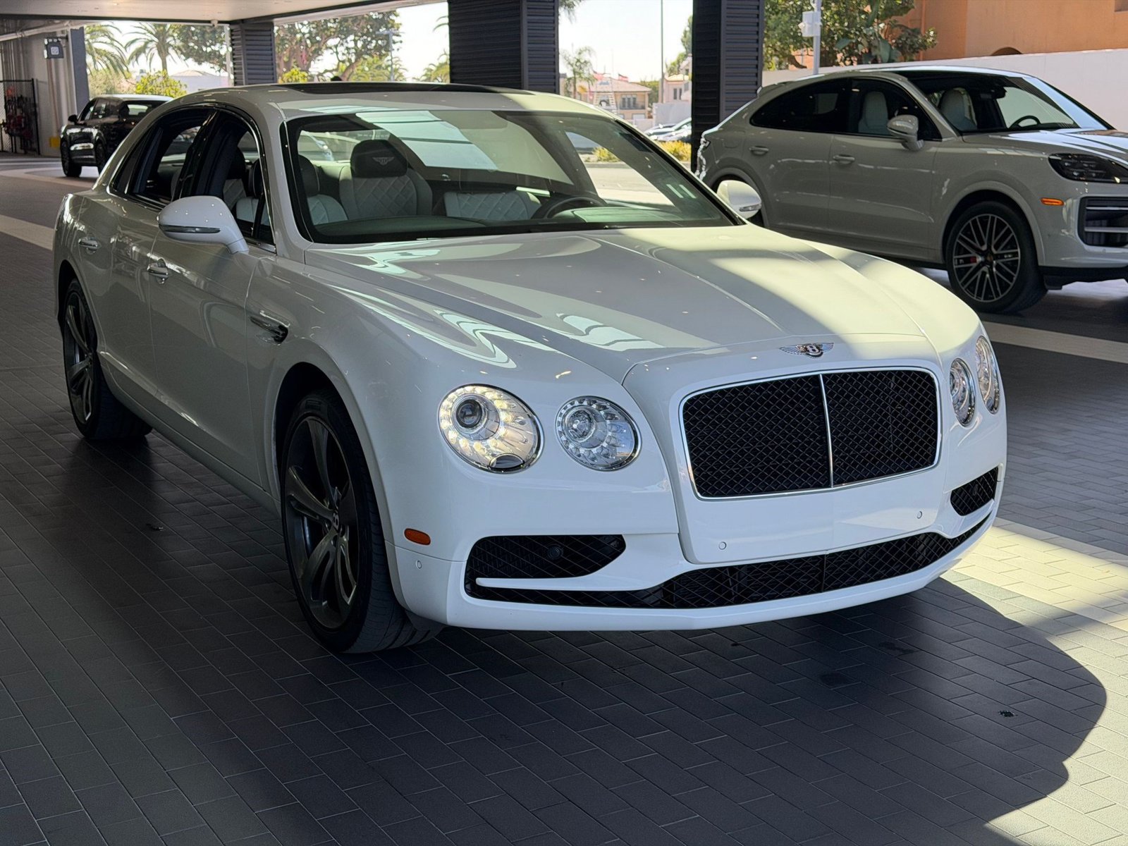 Certified 2018 Bentley Flying Spur S V8 AWD/4WD image 3