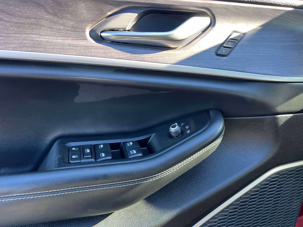 Used 2022 Jeep Grand Cherokee L Limited image 17