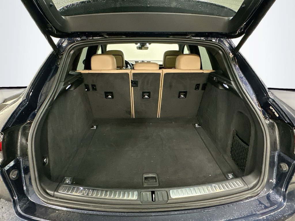 Certified 2019 Porsche Macan S AWD/4WD image 27