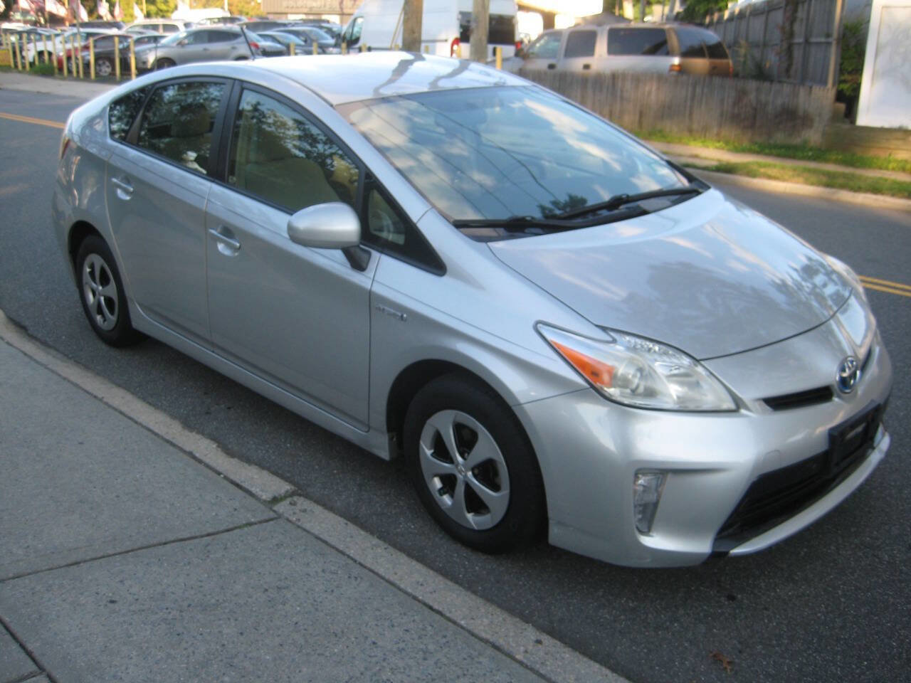 Used 2012 Toyota Prius Three image 3