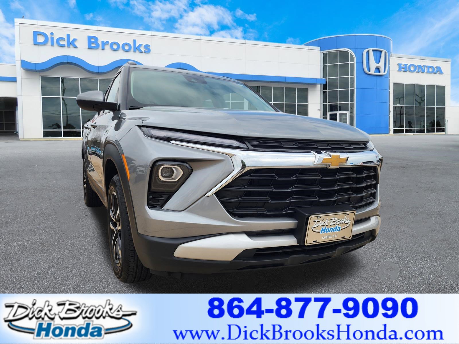 Used 2025 Chevrolet TrailBlazer LT image 1