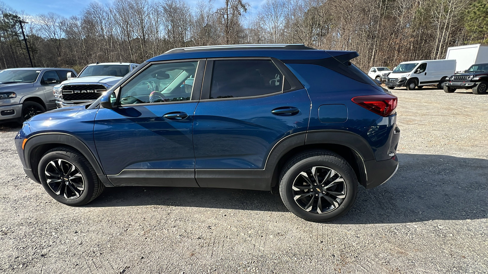 Used 2021 Chevrolet TrailBlazer LT w/ Convenience Package image 11