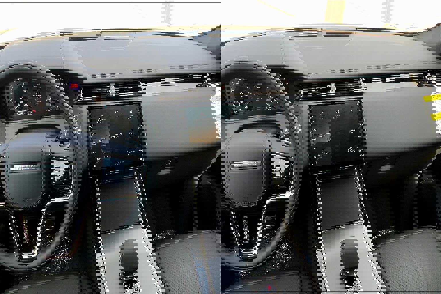 New 2026 Land Rover Range Rover Velar Dynamic SE image 8