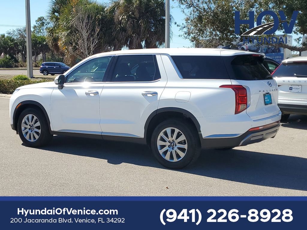 Used 2023 Hyundai Palisade SE image 11