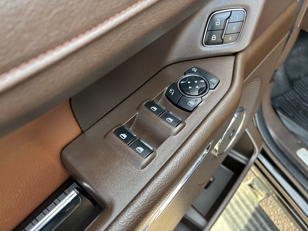 Used 2023 Ford Expedition Max King Ranch image 11