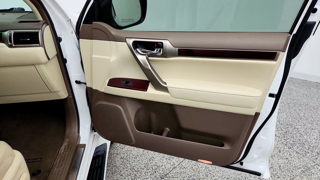 Used 2019 Lexus GX 460 Luxury AWD/4WD image 27