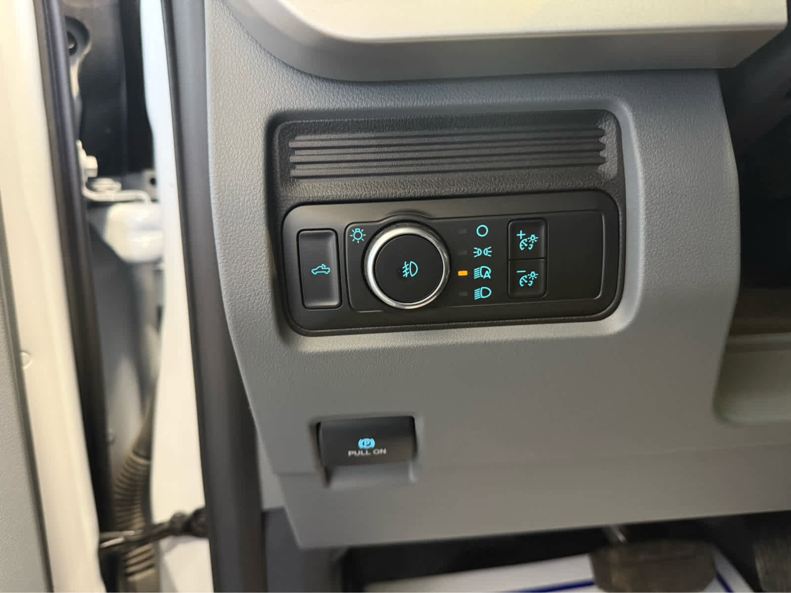 Used 2024 Ford F350 XL w/ STX Appearance Package AWD/4WD image 29