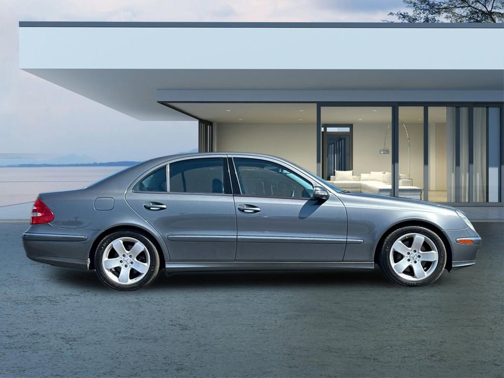 Used 2005 Mercedes-Benz E 500 Sedan image 3