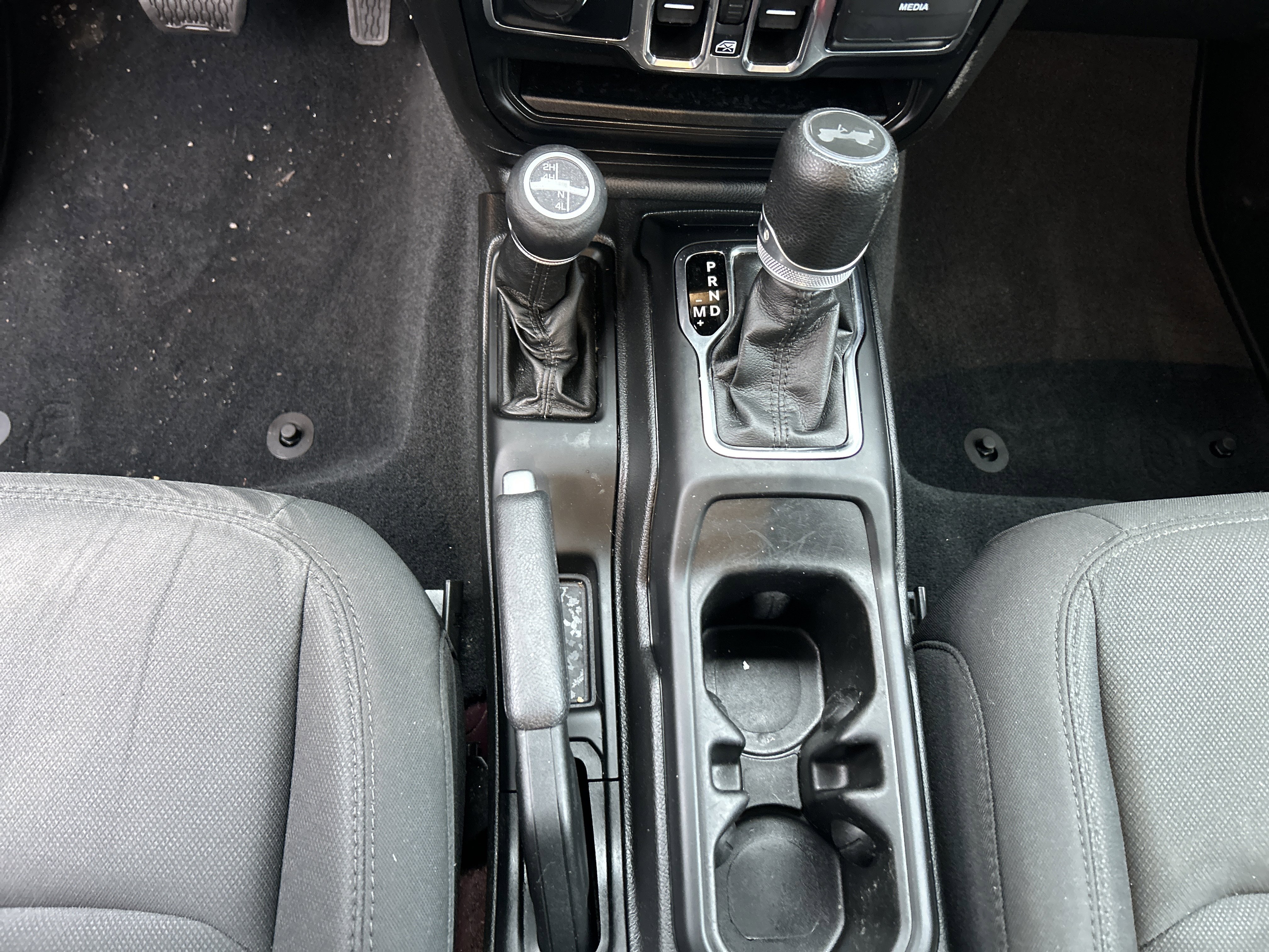 Used 2022 Jeep Wrangler Unlimited Sport image 15