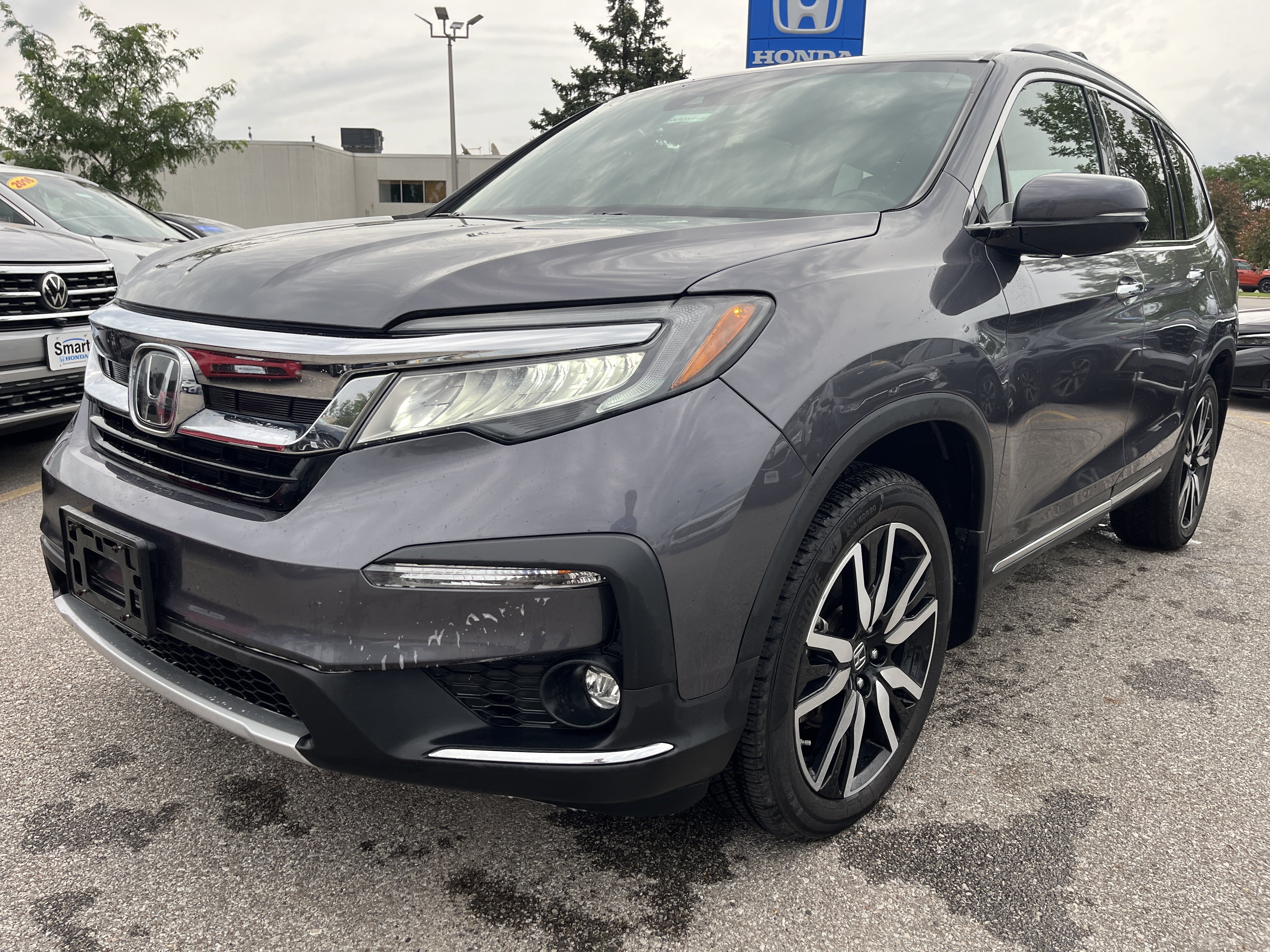 Used 2021 Honda Pilot Touring image 2
