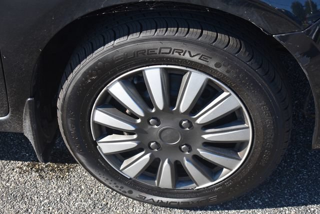 Used 2012 Nissan Cube 1.8 S w/ Interior Designer Pkg FWD image 12
