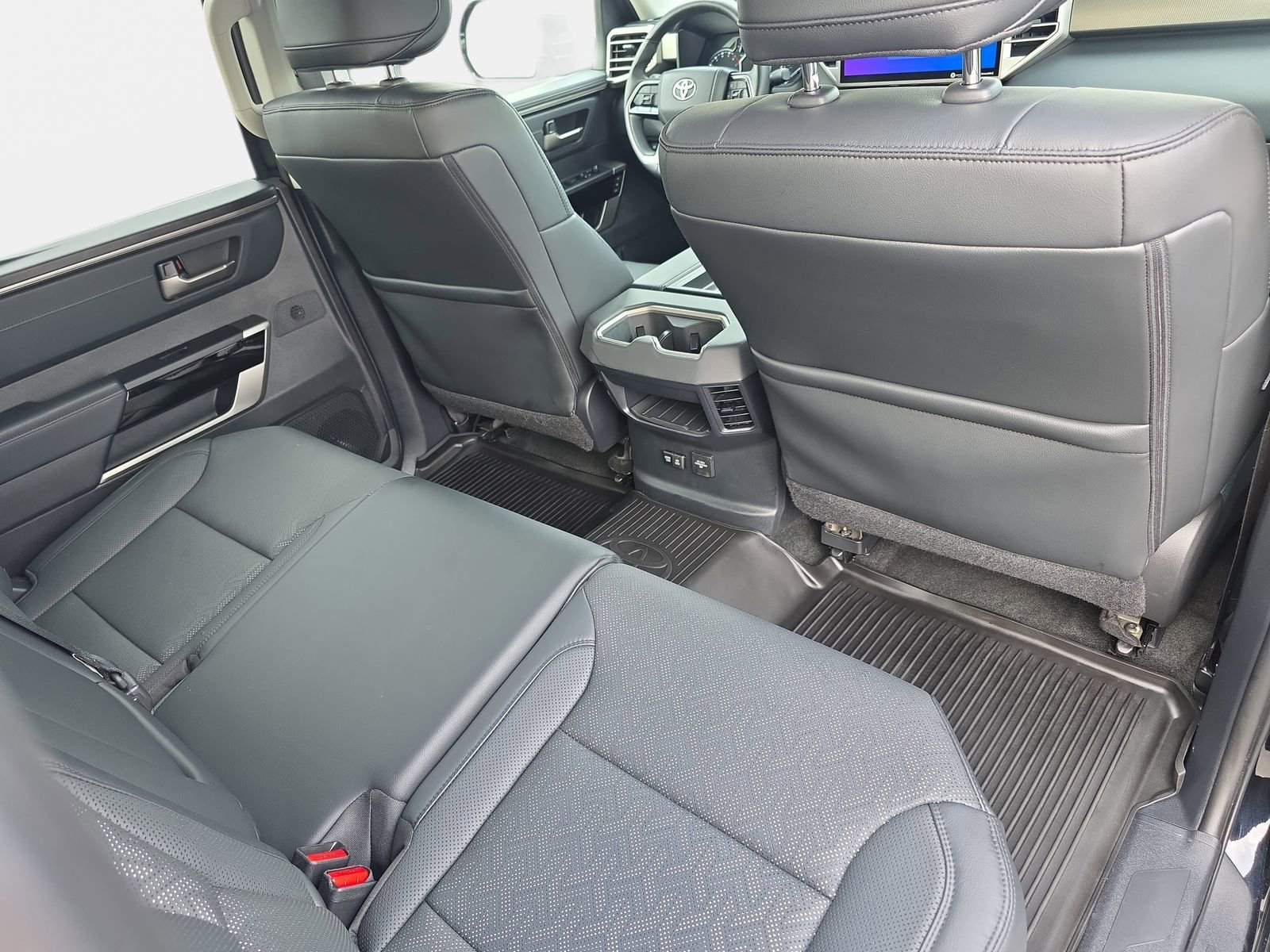 Used 2023 Toyota Tundra Limited image 11