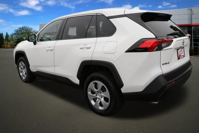 Used 2023 Toyota RAV4 LE image 19