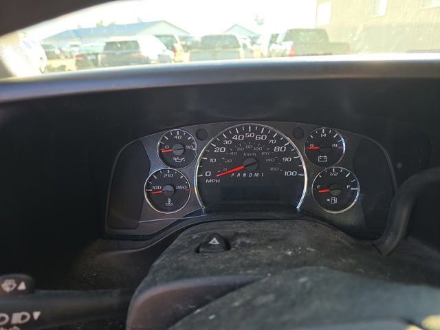 Used 2017 Chevrolet Express 2500 image 18