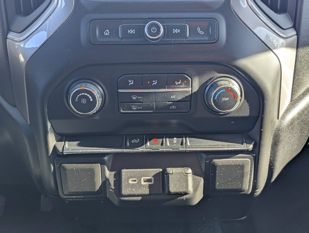 Used 2021 Chevrolet Silverado 1500 Custom image 37